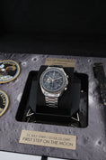 Carica l'immagine nel visualizzatore della galleria, Omega Speedmaster Professional Moonwatch 31020425001001 - Vista dettagliata 1

