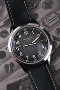 Bild in Galerie-Betrachter laden, Patek Philippe Calatrava 5226G-001 - Detailansicht 3
