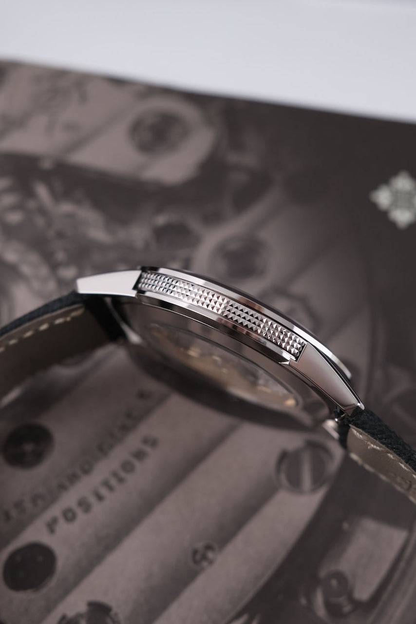 Patek Philippe Calatrava 5226G-001 - Detailansicht 4