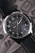 Bild in Galerie-Betrachter laden, Patek Philippe Calatrava 5226G-001 - Detailansicht 1
