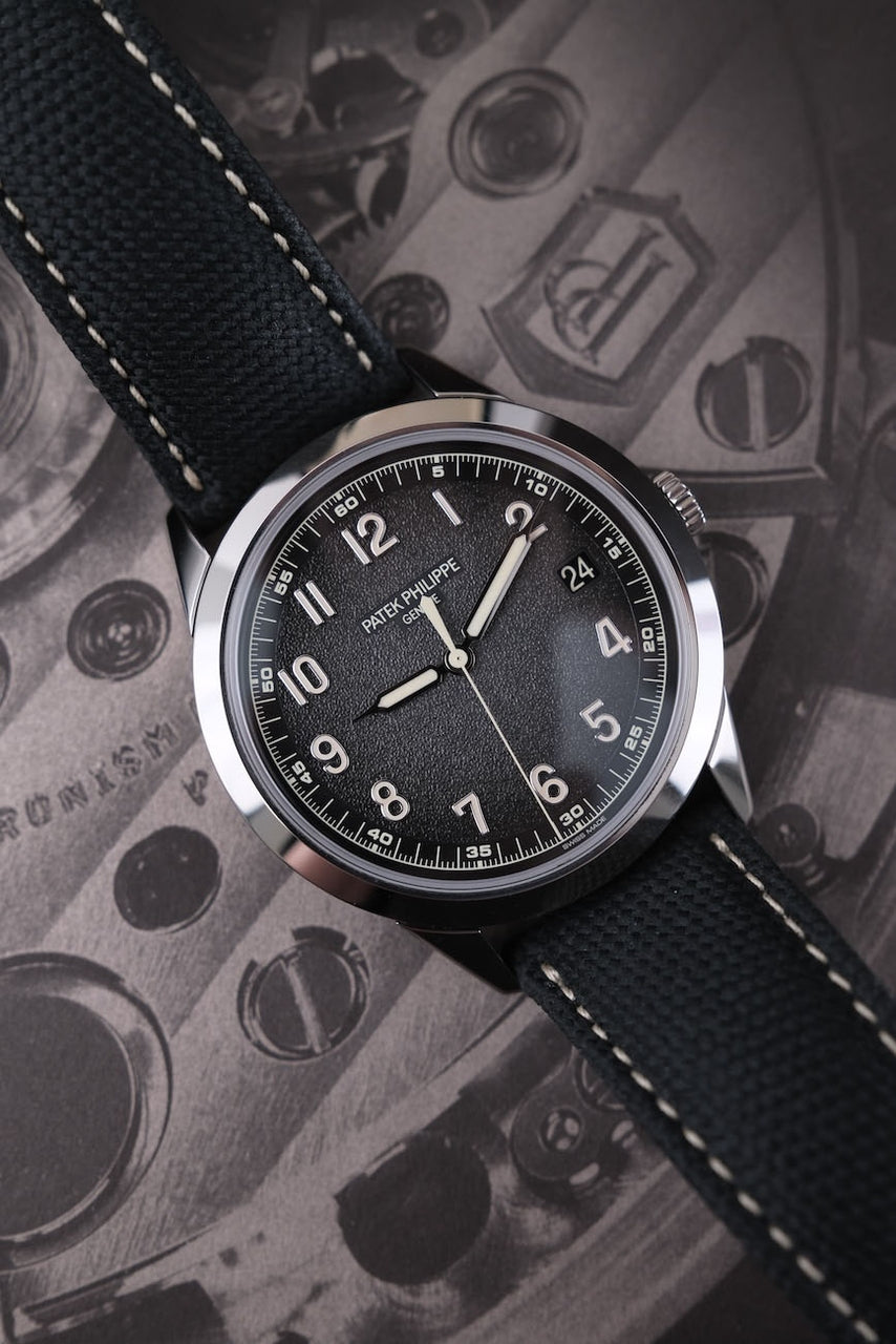 Patek Philippe Calatrava 5226G-001 - Thumbnail