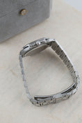 Carica l'immagine nel visualizzatore della galleria, Patek Philippe Nautilus 3800/001 - vista dettagliata 4
