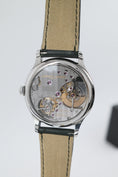 Bild in Galerie-Betrachter laden, Laurent Ferrier Classic Micro-Rotor 40mm LCF004.AC.RG1.2 - Detailansicht 9
