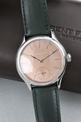 Bild in Galerie-Betrachter laden, Laurent Ferrier Classic Micro-Rotor 40mm LCF004.AC.RG1.2 - Thumbnail
