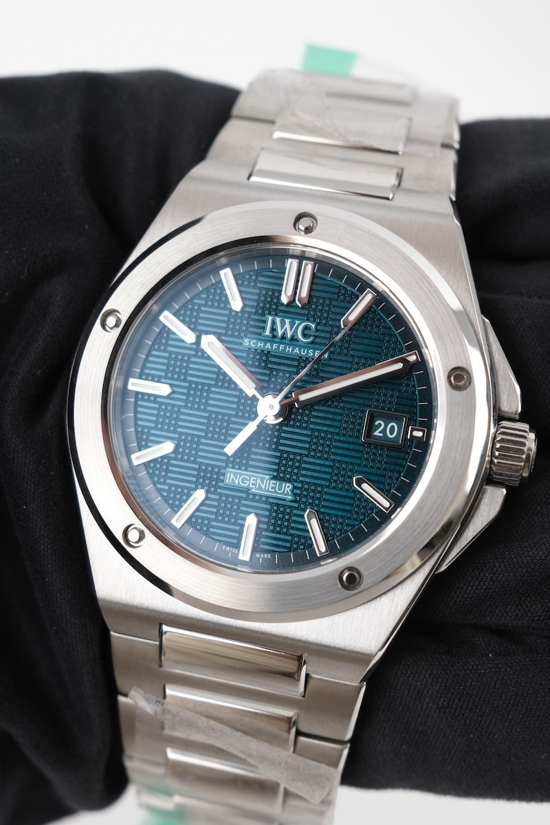IWC Ingenieur Automatic 40 IW328903 - Detailansicht 5