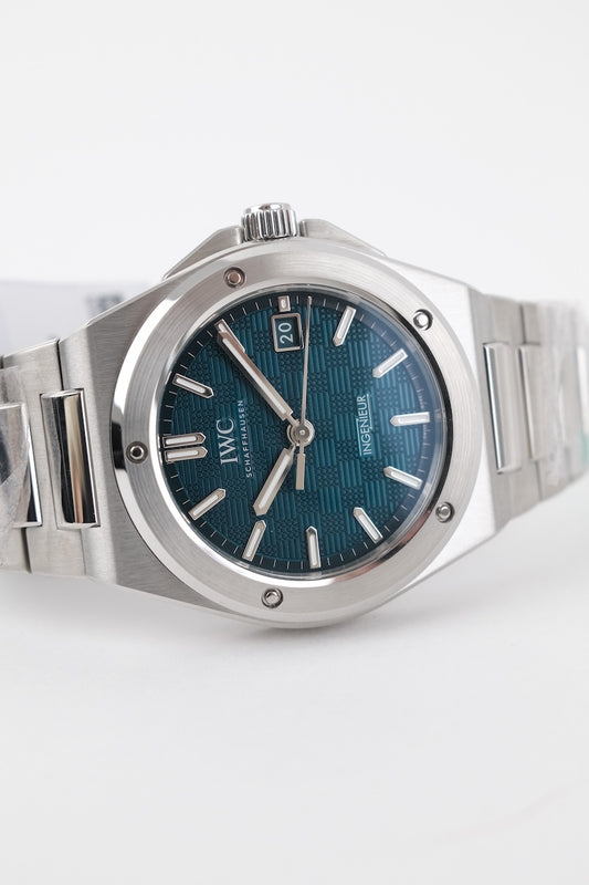IWC Ingenieur Automatic 40 IW328903 - Detailansicht 1
