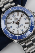 Load image into gallery viewer, Omega Seamaster Planet Ocean Ultra Deep 6000m 215.30.46.21.04.001 - Detailed view 3
