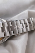 Bild in Galerie-Betrachter laden, Vacheron Constantin Overseas 4500V - Detailansicht 8
