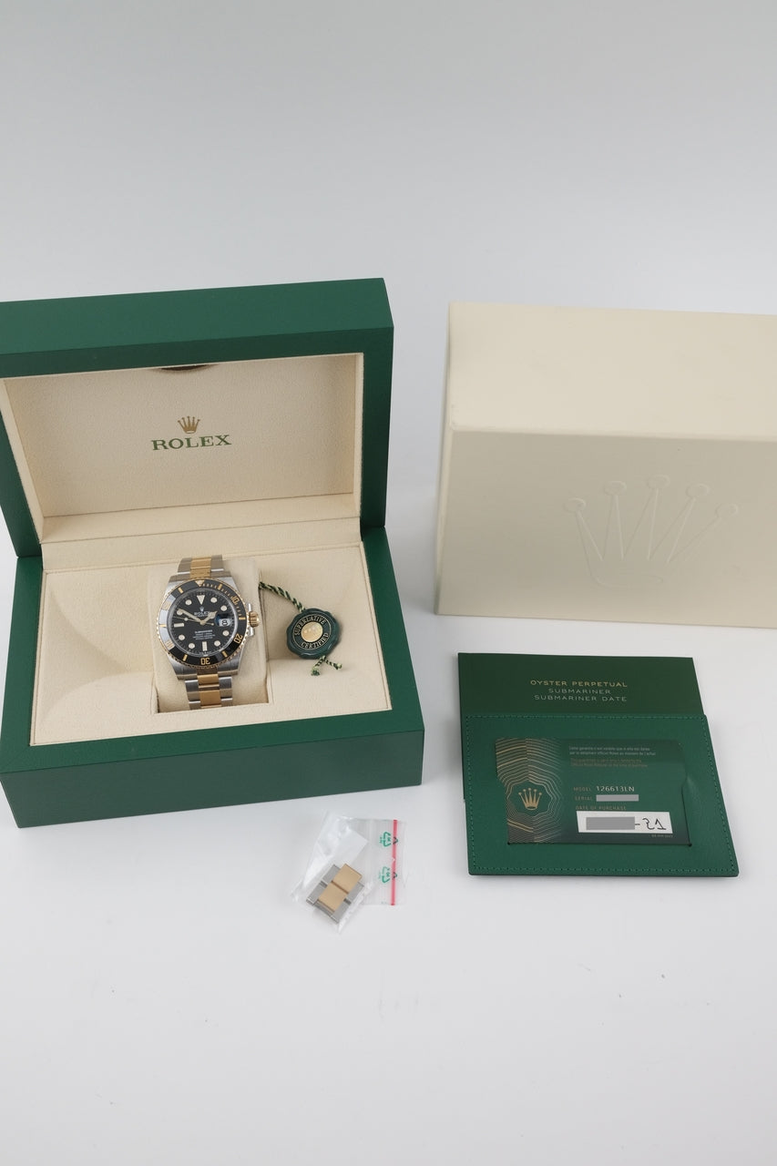 Rolex Submariner Date 126613LN - Papers and documentation