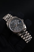 Bild in Galerie-Betrachter laden, Rolex Day-Date 40 228239 - Detail view 3
