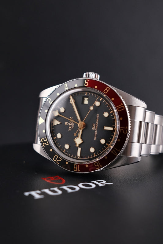 Tudor Black Bay 58 GMT 7939G1A0NRU - Detail view 1