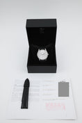 Charger l'image dans la visionneuse de galerie, Jaeger-LeCoultre Master Grande Ultra Thin Q1358420 - documents et/ou contenu de la livraison
