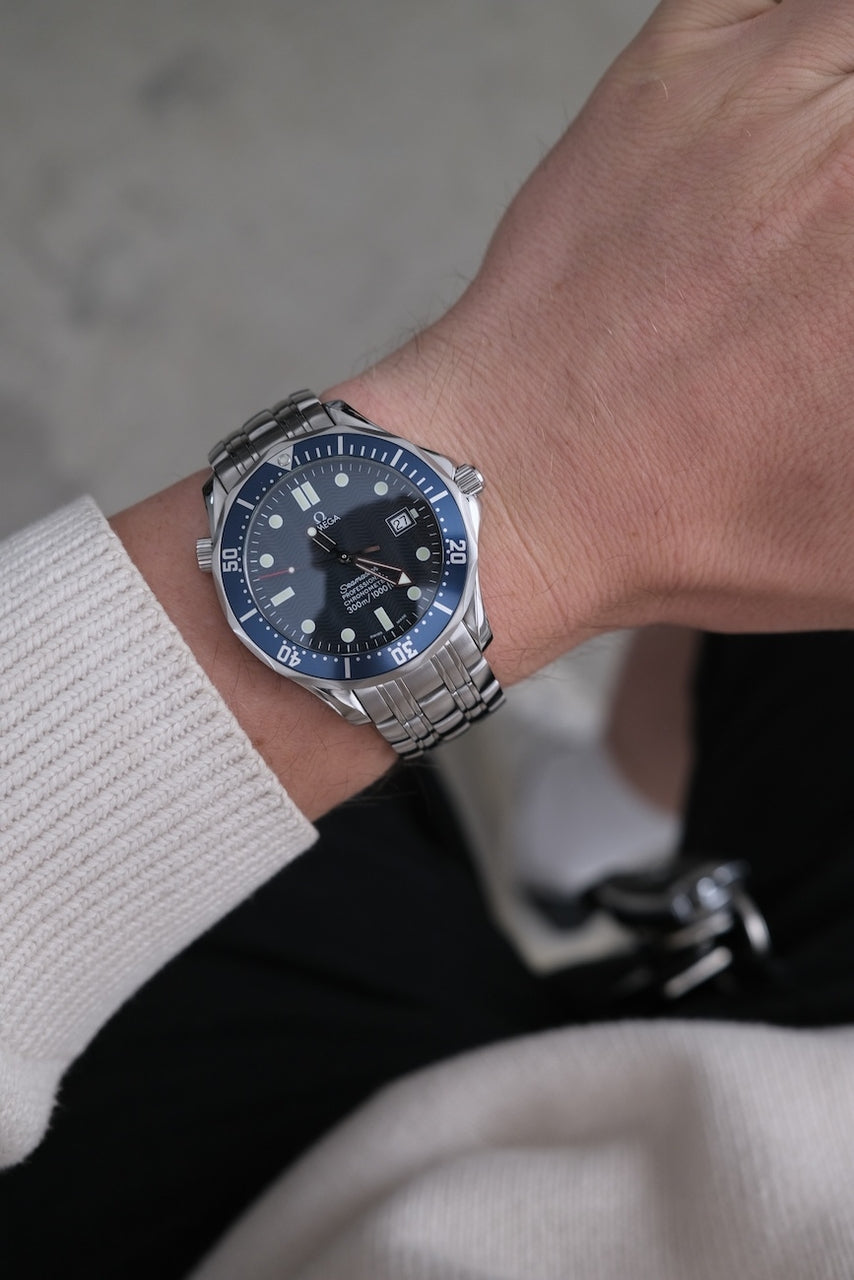 Omega Seamaster Diver 300 M 25318000 - Detailed view 11