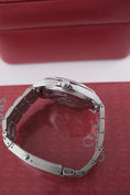 Load image into gallery viewer, Omega Seamaster Diver 300 M 25318000 - Detailed view 6
