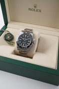 Bild in Galerie-Betrachter laden, Rolex Submariner No Date 114060 - Detail view 1
