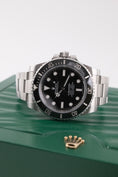 Bild in Galerie-Betrachter laden, Rolex Submariner No Date 114060 - Main product image
