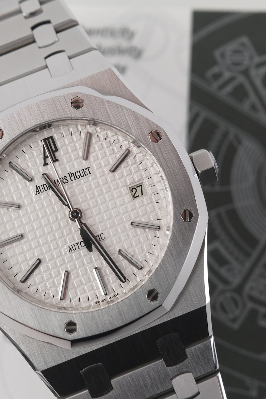 Audemars Piguet Royal Oak Selfwinding 15300ST.OO.1220ST.01 - Detailansicht 1