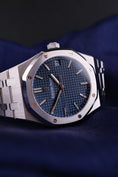 Bild in Galerie-Betrachter laden, Audemars Piguet Royal Oak 41mm 15500ST.OO.1220ST.01 - Detailansicht 3
