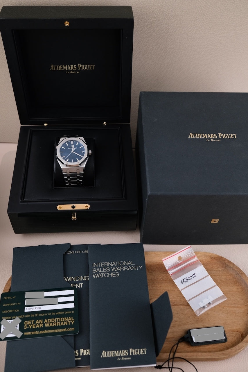 Audemars Piguet Royal Oak 41mm 15500ST.OO.1220ST.01 - Papiere und oder Lieferumfang