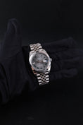 Bild in Galerie-Betrachter laden, Rolex Datejust 41 126300 - Detail view 3
