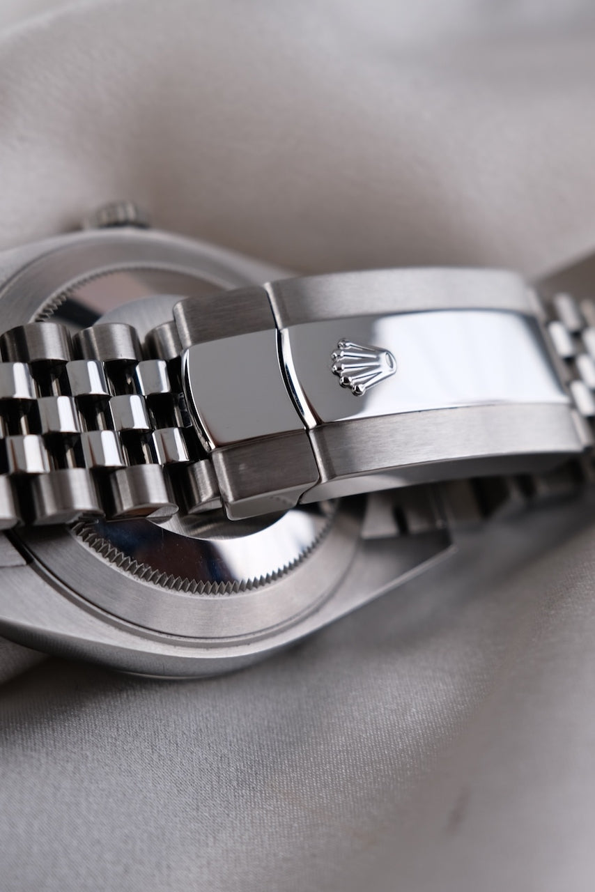 Rolex Datejust 41 126300 - Detail view 7