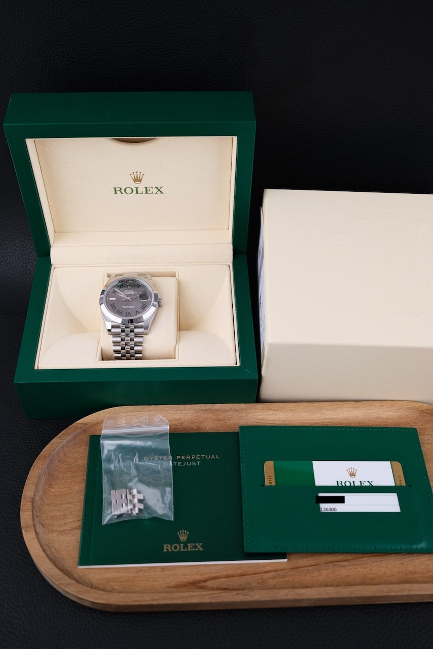 Rolex Datejust 41 126300 - Papers and documentation