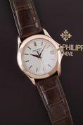 Load image into gallery viewer, Patek Philippe Calatrava 5107R-001 - Detailed view 3
