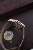 Load image into gallery viewer, Patek Philippe Calatrava 5107R-001 - Detailed view 6
