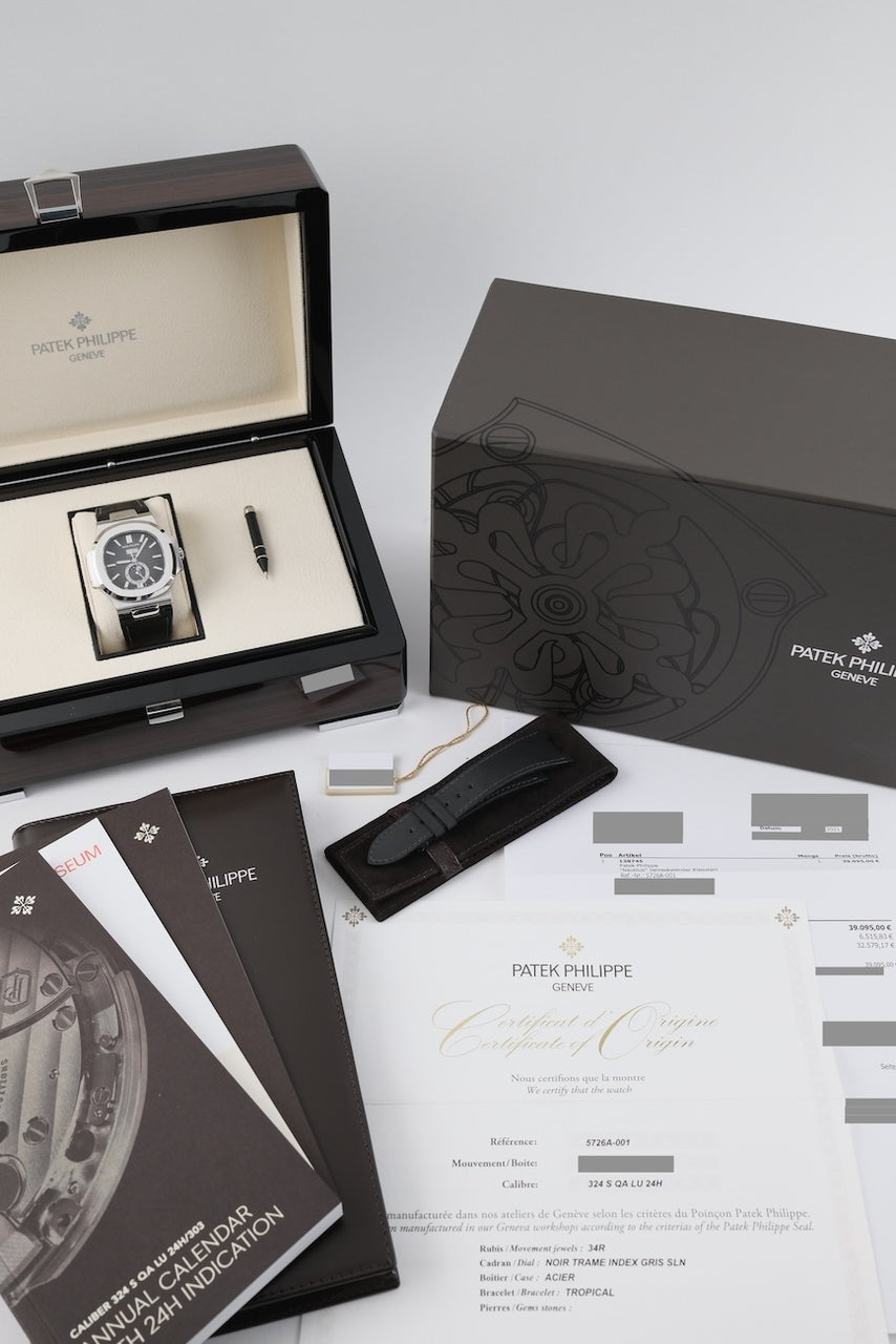 Patek Philippe Nautilus Annual Calendar 5726A-001 - Papiere und oder Lieferumfang