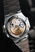Charger l'image dans la visionneuse de la galerie, Patek Philippe Nautilus 5711 - Detailansicht 2
