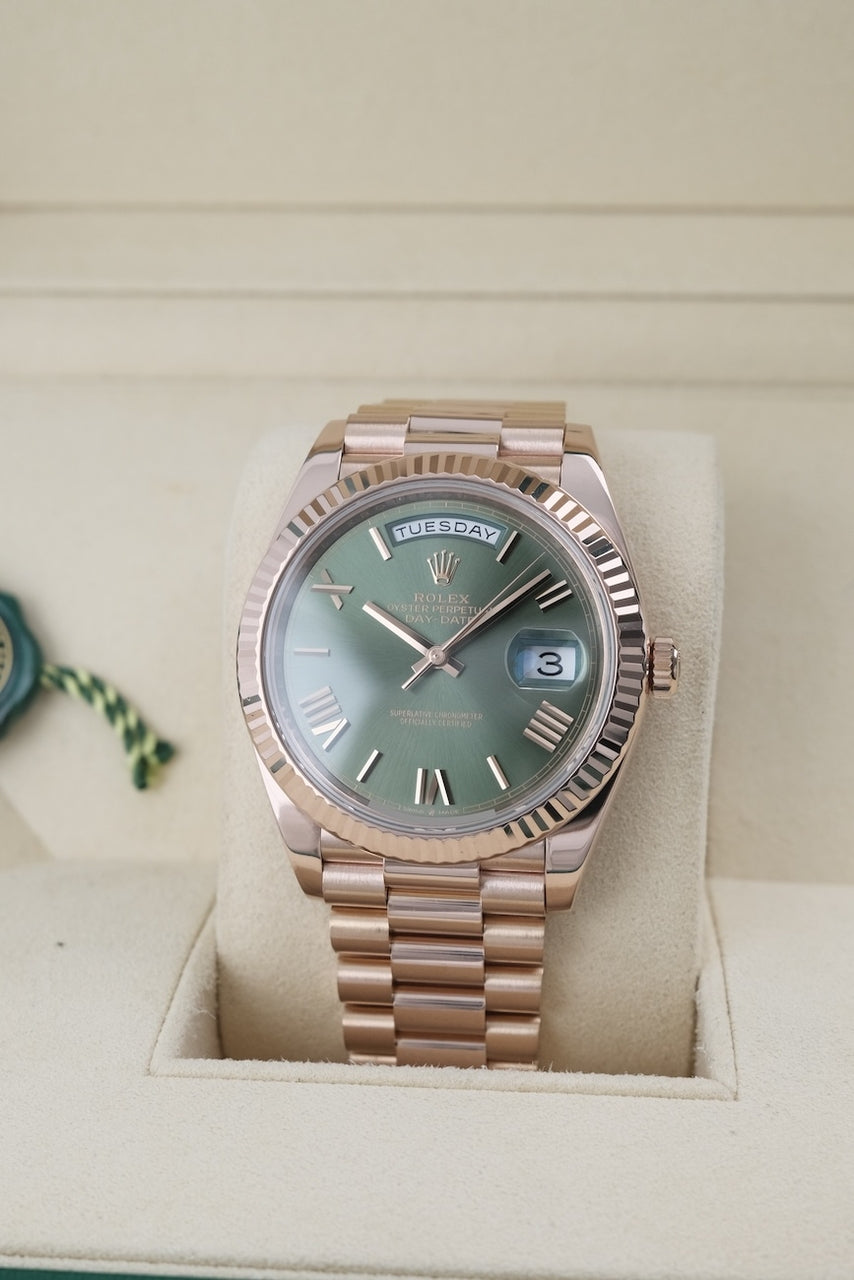 Rolex Day-Date 40 228235 - detailed view 1