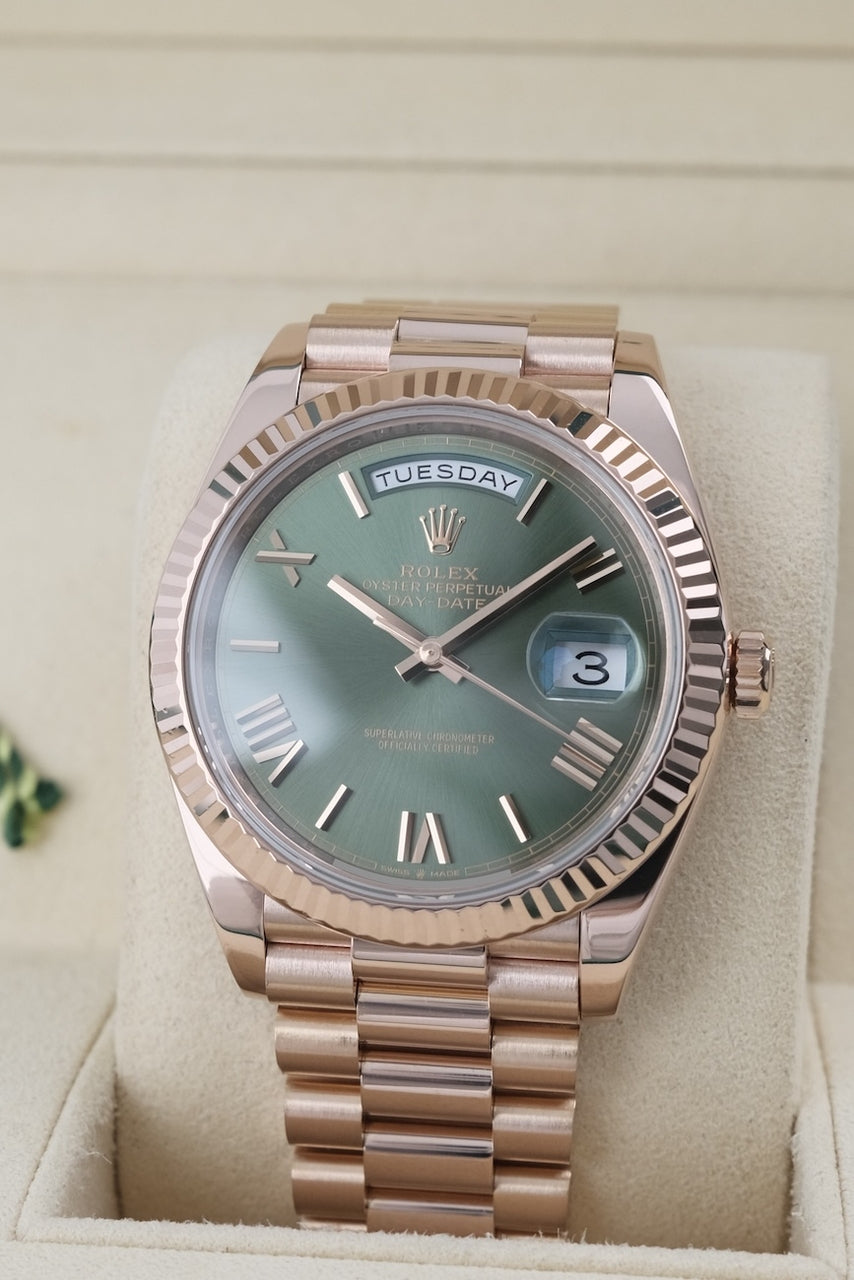 Rolex Day-Date 40 228235 - detailed view 2