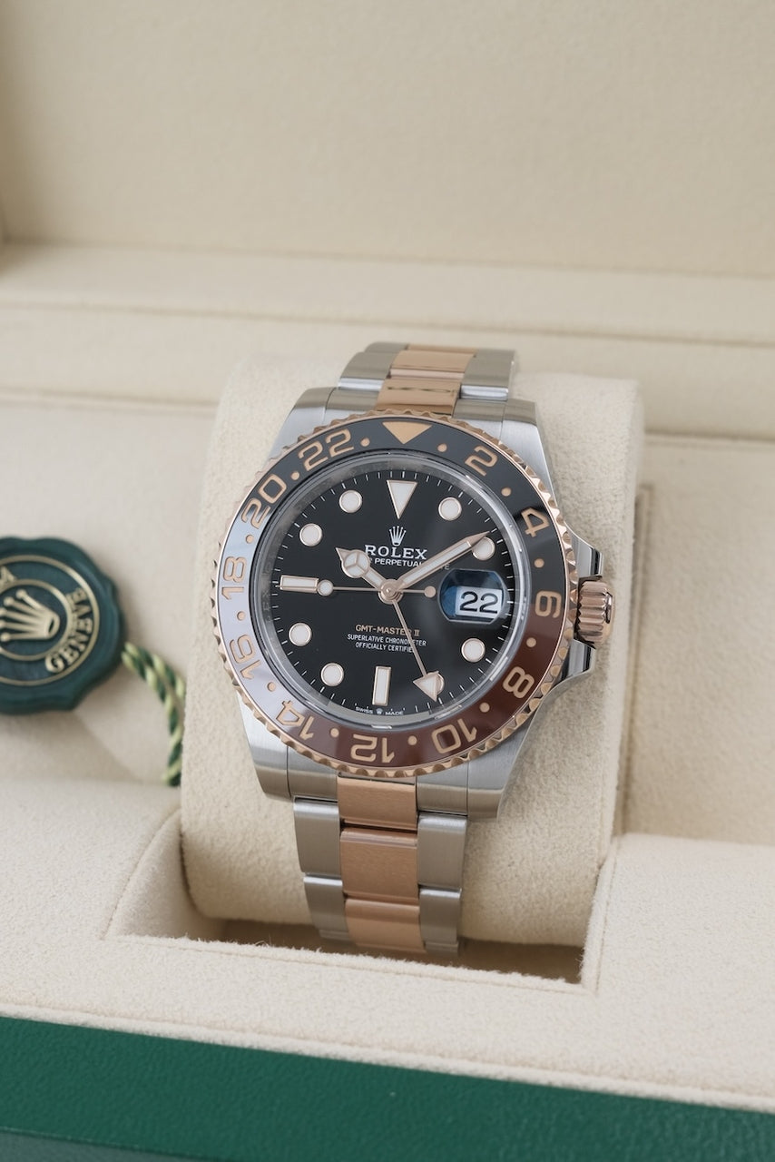 Rolex GMT-Master II 126711CHNR - Detailed view 1