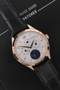 Załaduj obraz do przeglądarki galerii, Montblanc Heritage Chronometrie Quantieme Annuel Vasco Da Gama 112537 - Widok szczegółowy 4
