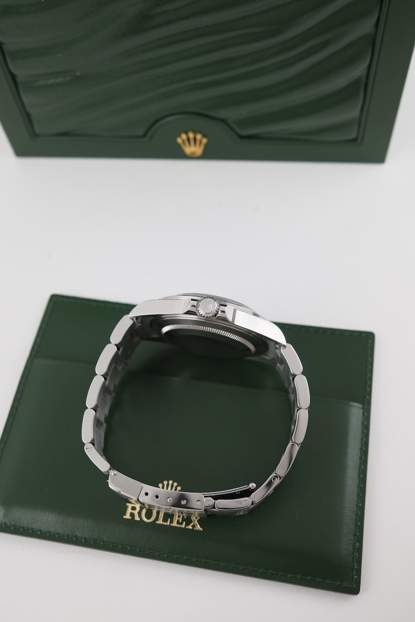 Rolex Explorer II 16570 - detailed view 5