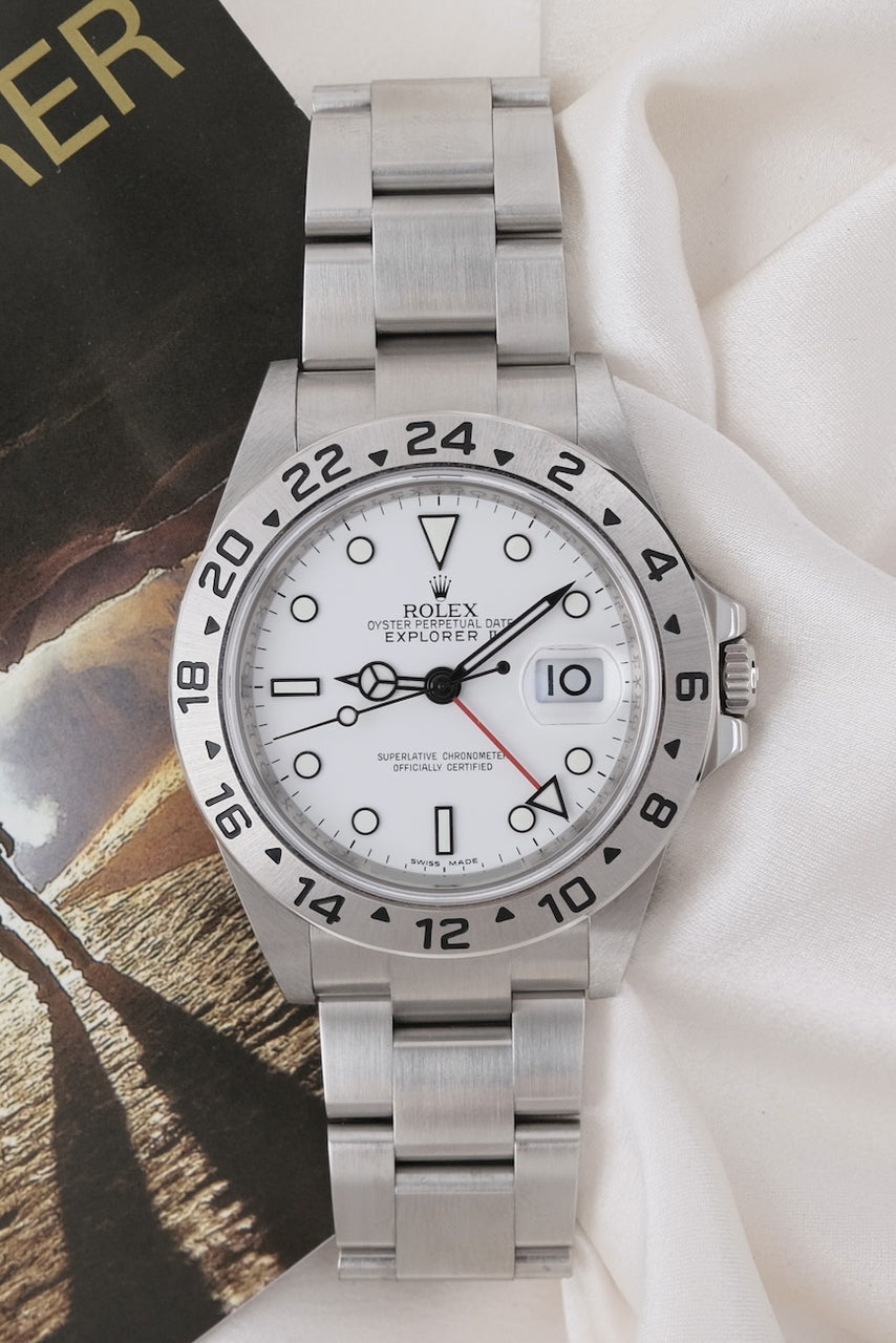Rolex Explorer II 16570 - detailed view 4