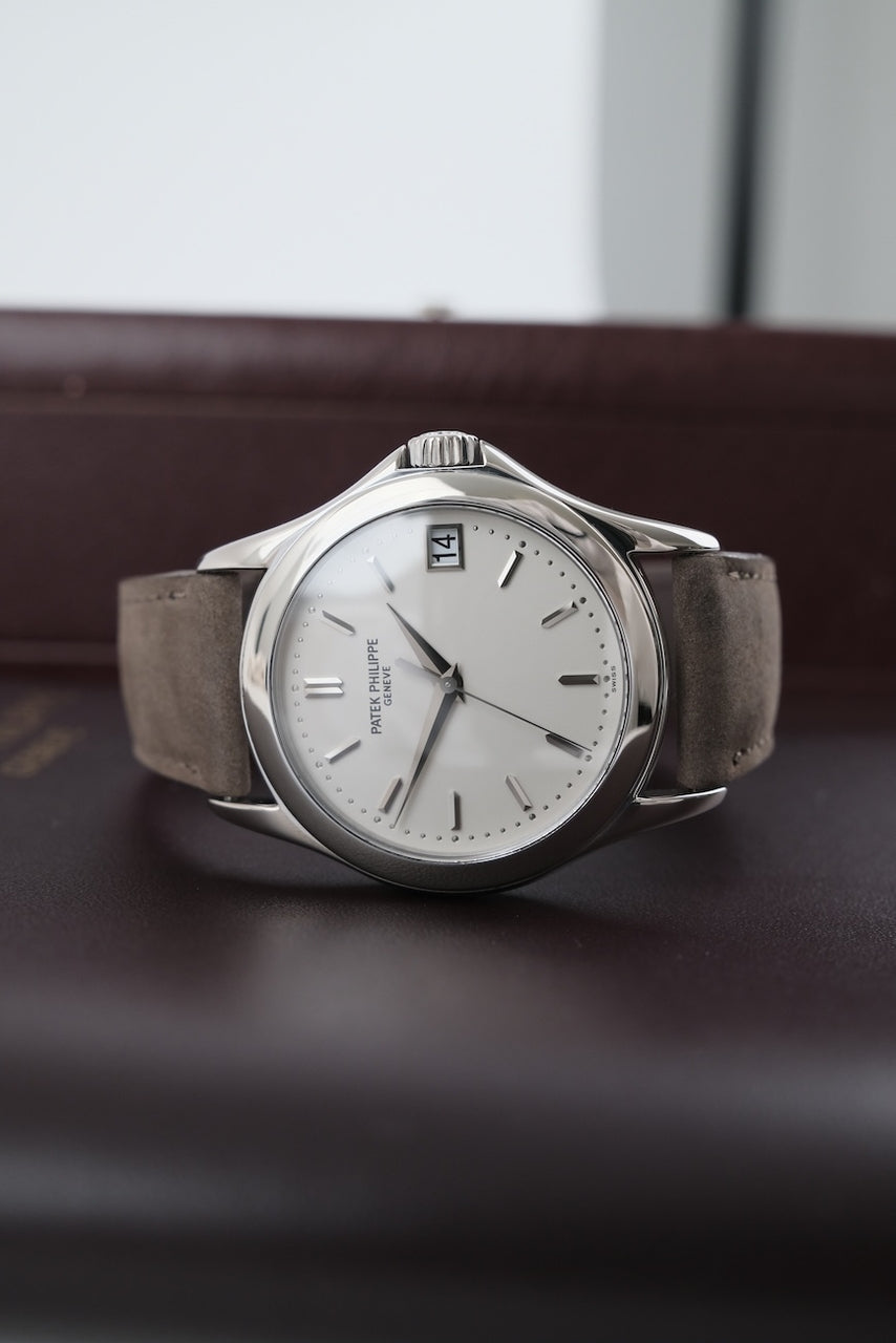 Patek Philippe Calatrava 5107G - Vue détaillée 3