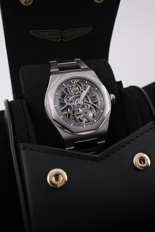 Girard Perregaux Laureato 81015-11-001-11A - Detail view 1