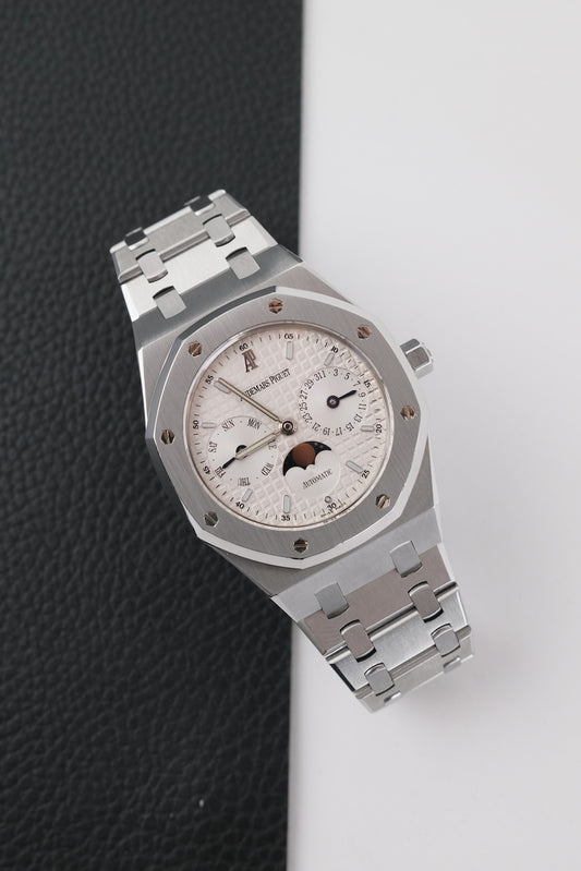 Audemars Piguet Royal Oak Day-Date 25594ST - Vue détaillée 1