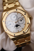 Bild in Galerie-Betrachter laden, Audemars Piguet Royal Oak Perpetual Calender BA25654 - Detailansicht 3
