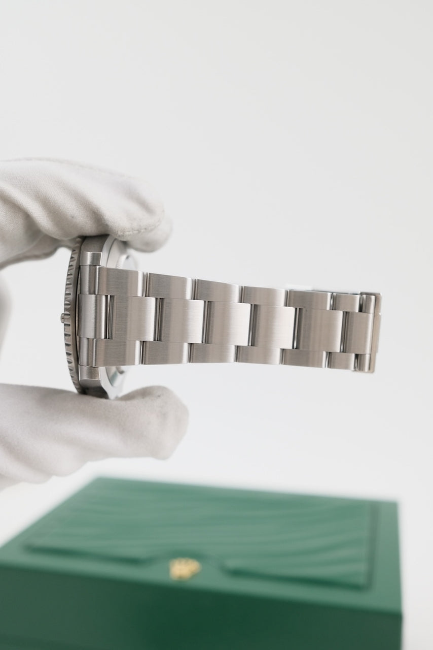 Rolex Submariner Date 126610LV - vista dettagliata 9