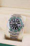 Carica l'immagine nel visualizzatore della galleria, Rolex Submariner Date 126610LV - vista dettagliata 2
