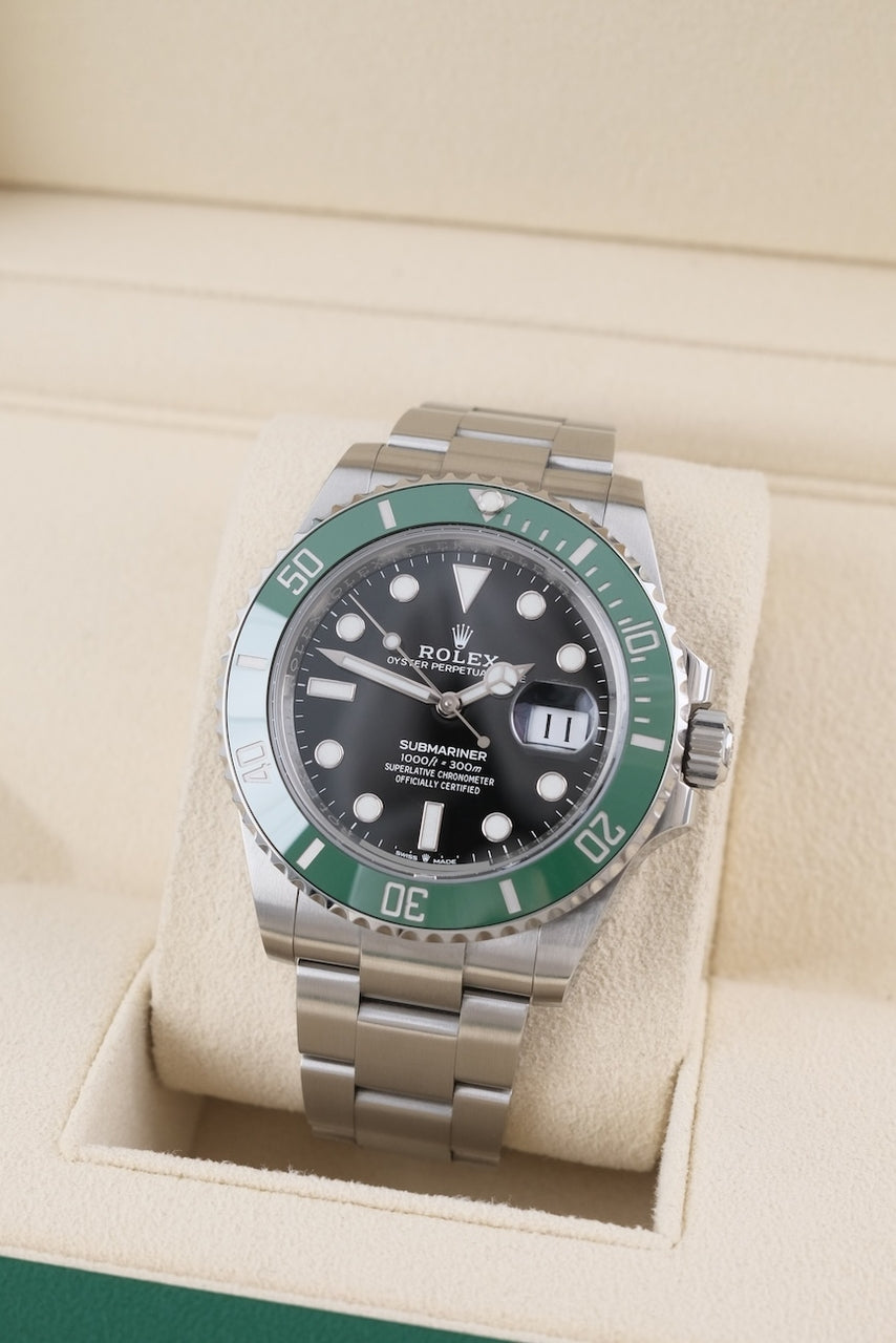 Rolex Submariner Date 126610LV - vista dettagliata 2