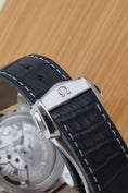 Load image into gallery viewer, Omega Seamaster Aqua Terra 220.13.41.21.03.002 - detailed view 7
