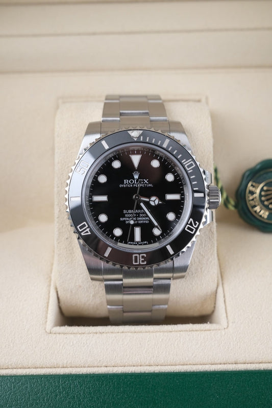 Rolex Submariner No Date 114060 - Detail view 1