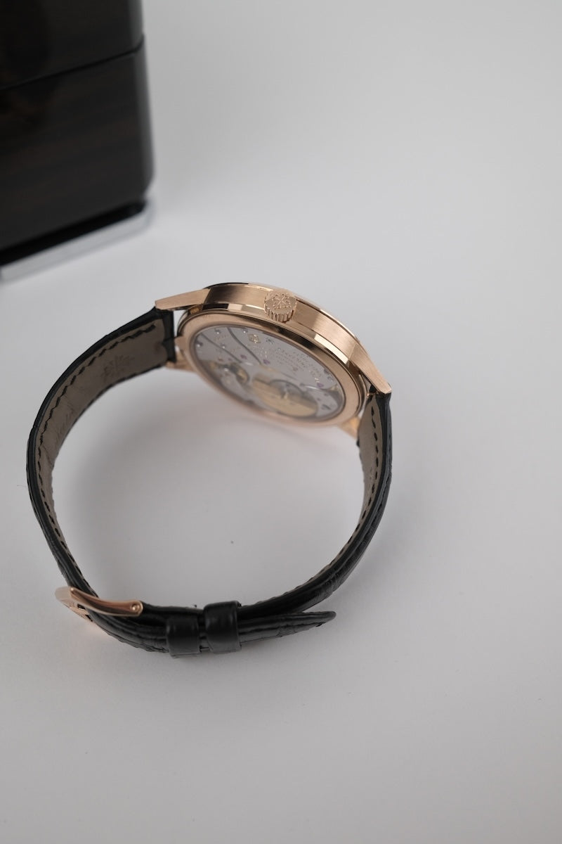 Patek Philippe Annual Calendar 5235/50R-001 - Detailansicht 10