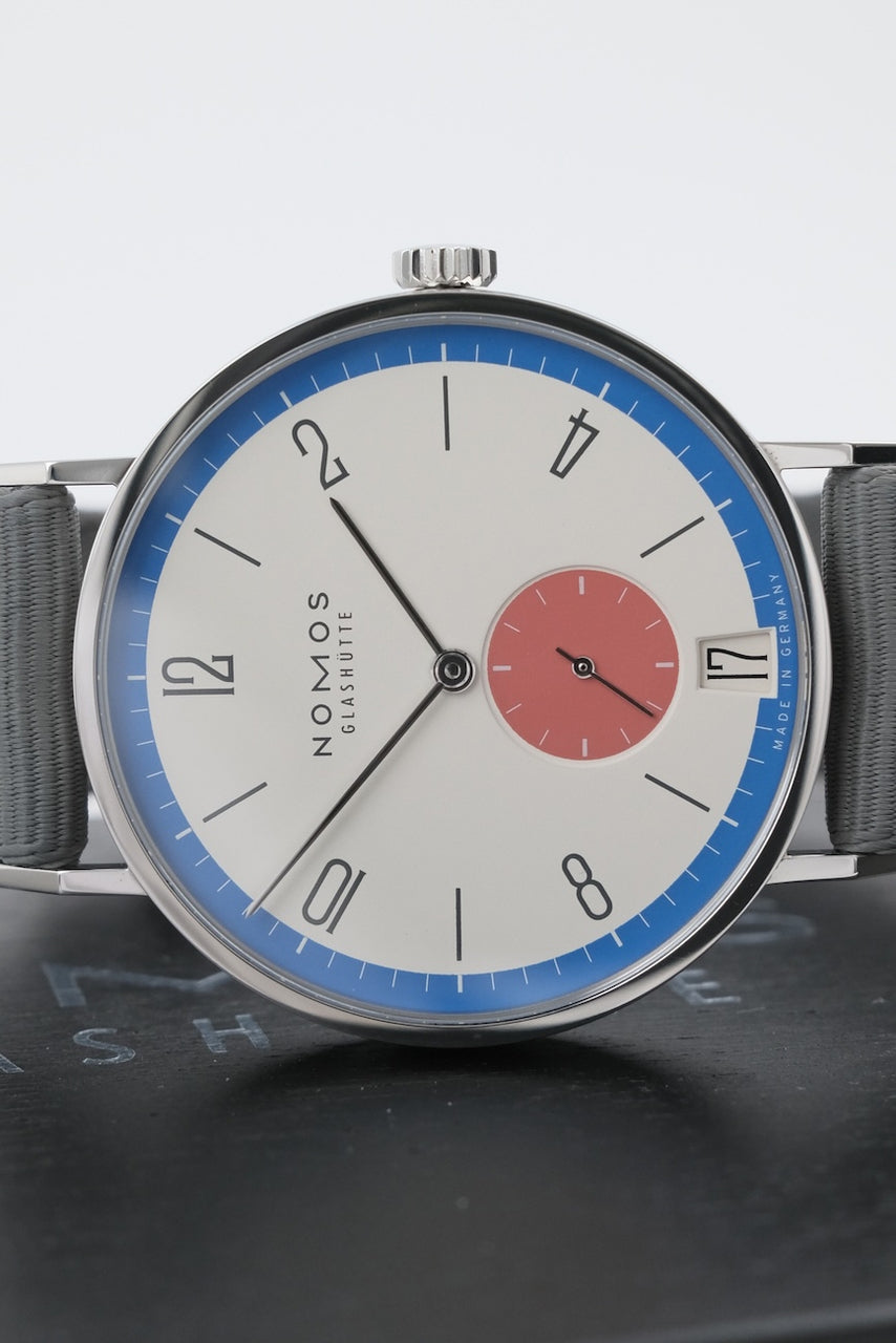 Nomos Tangente 38 Date Circus 179.S1 - Detailed view 4