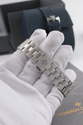 Bild in Galerie-Betrachter laden, Vacheron Constantin Overseas Dual Time 7920V/210A-B333 - Detailansicht 6
