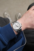 Bild in Galerie-Betrachter laden, Vacheron Constantin Overseas Dual Time 7920V/210A-B333 - Detailansicht 8
