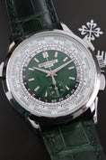 Cargue la imagen en el visor de la galería, Patek Philippe World Time Chronograph 5930P-001 - Detailansicht 5
